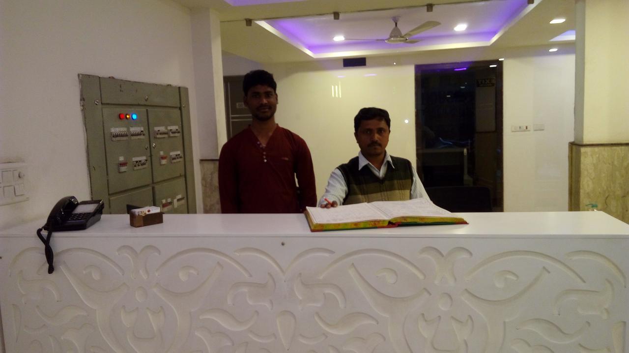 Hotel Grand Shyam- In Front Of New Delhi Railway Station-Couple Friendly Nueva Delhi Exterior foto