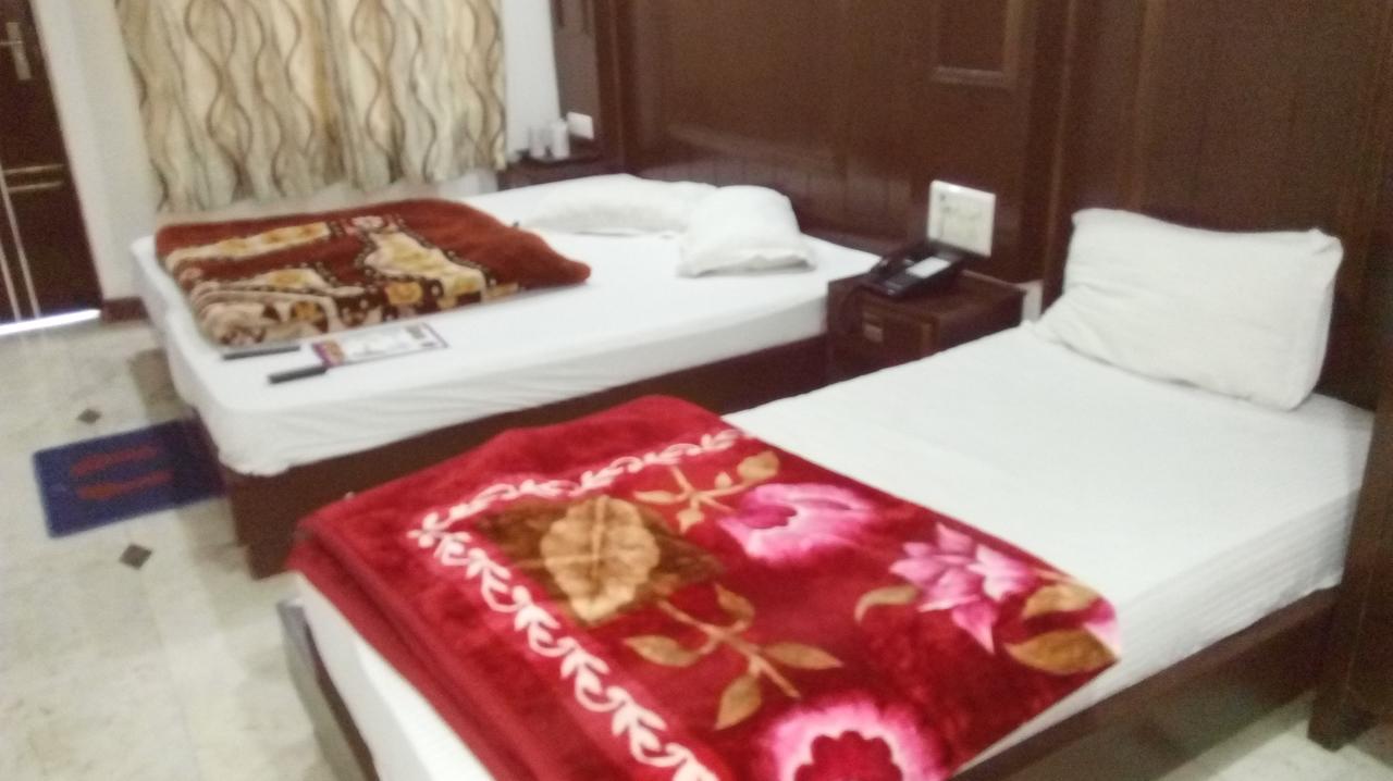 Hotel Grand Shyam- In Front Of New Delhi Railway Station-Couple Friendly Nueva Delhi Exterior foto