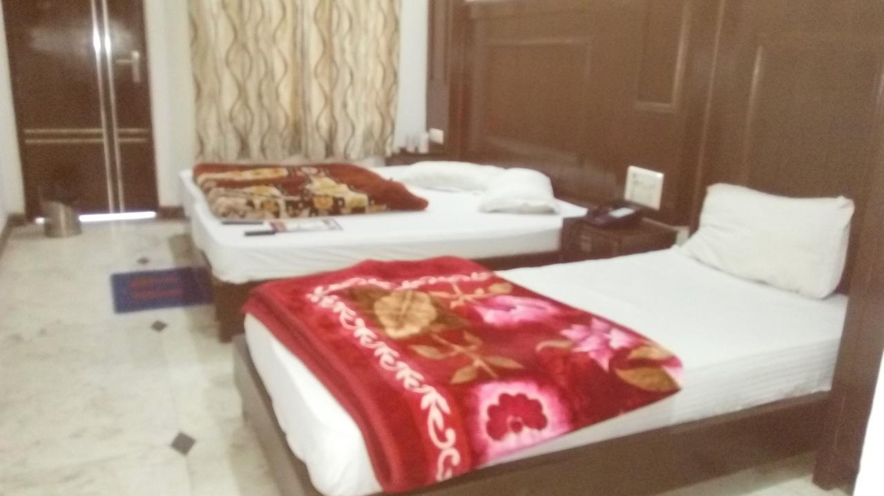 Hotel Grand Shyam- In Front Of New Delhi Railway Station-Couple Friendly Nueva Delhi Exterior foto